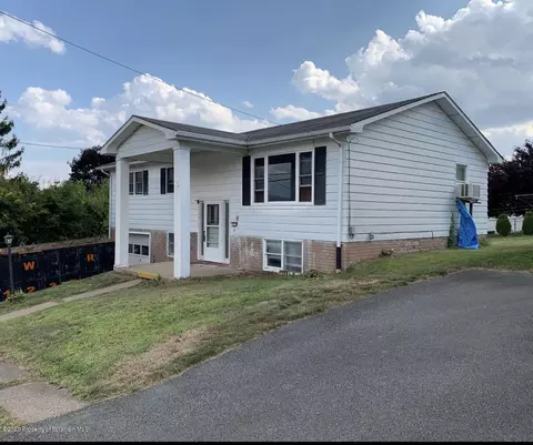 1226 Mowery St, Old Forge, PA 18518 photo 9