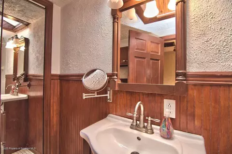 813 E Scott St, Olyphant, PA 18447 photo 20