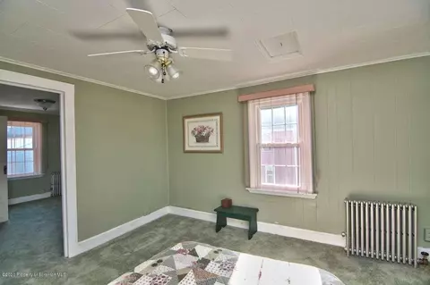 813 E Scott St, Olyphant, PA 18447 photo 58