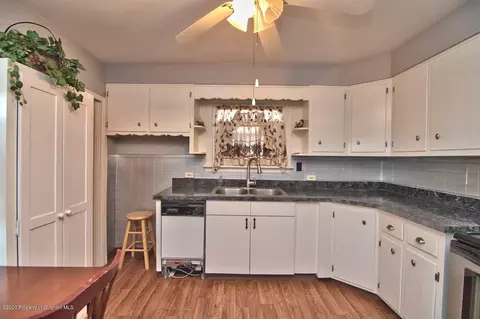 813 E Scott St, Olyphant, PA 18447 photo 42
