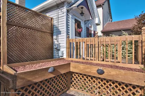 813 E Scott St, Olyphant, PA 18447 photo 26