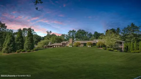935 Sutton Rd, Shavertown, PA 18708 photo 2