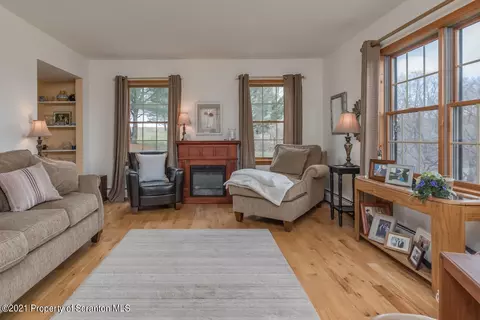 604 Hack Rd, Dalton, PA 18414 photo 3