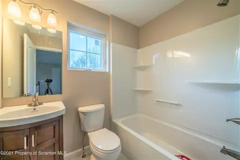 629 1st St, Archbald, PA 18403 photo 68