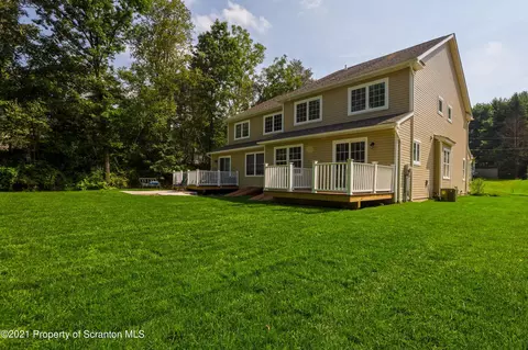 629 1st St, Archbald, PA 18403 photo 13