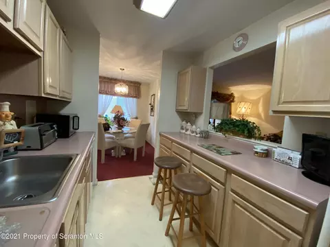 1409 Summit Pointe, Scranton, PA 18508 photo 7
