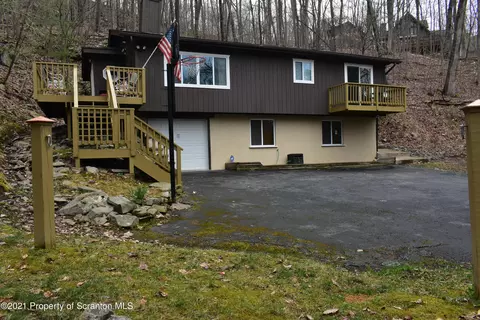 5859 Decker Rd, Bushkill, PA 18324 photo 3