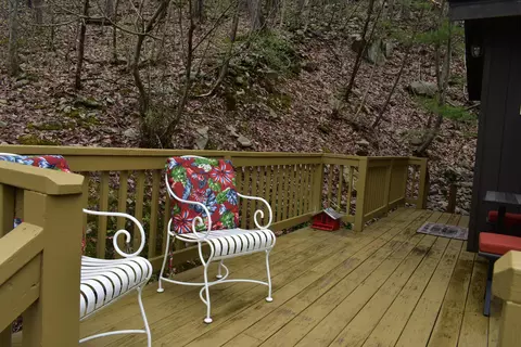 5859 Decker Rd, Bushkill, PA 18324 photo 6