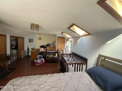 243 Pine St, Old Forge, PA 18518 photo 15