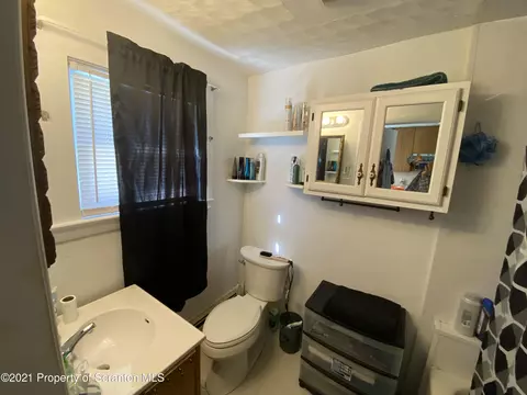 243 Pine St, Old Forge, PA 18518 photo 8