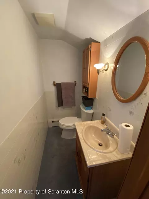 243 Pine St, Old Forge, PA 18518 photo 16