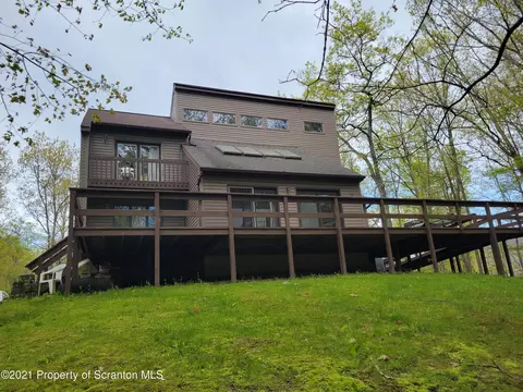 2805 Rock Dr, Clarks Summit, PA 18411 photo 1