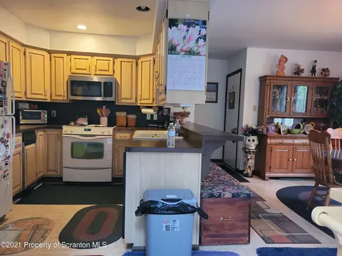 2805 Rock Dr, Clarks Summit, PA 18411 photo 24