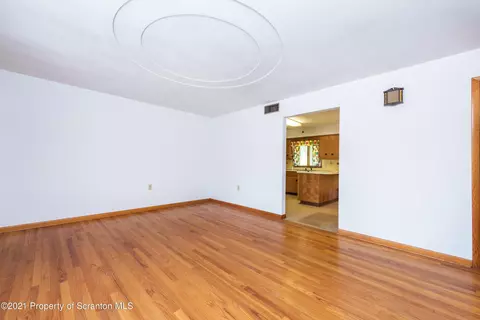 1628 Birch St, Scranton, PA 18505 photo 8