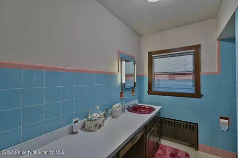 127 E Grace St, Old Forge, PA 18518 photo 39