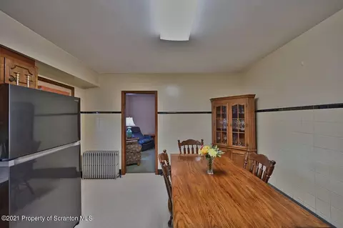 127 E Grace St, Old Forge, PA 18518 photo 25