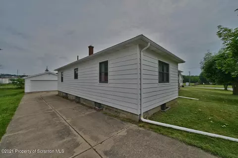127 E Grace St, Old Forge, PA 18518 photo 73