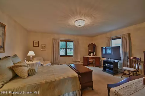 127 E Grace St, Old Forge, PA 18518 photo 30