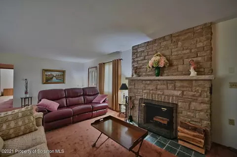 127 E Grace St, Old Forge, PA 18518 photo 14