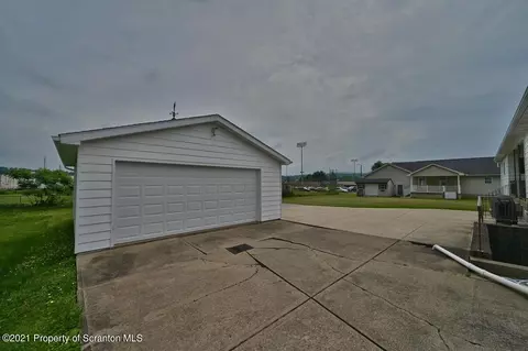 127 E Grace St, Old Forge, PA 18518 photo 72