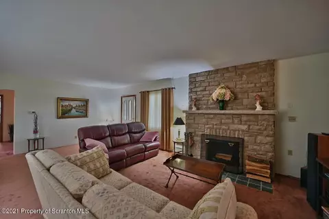 127 E Grace St, Old Forge, PA 18518 photo 13