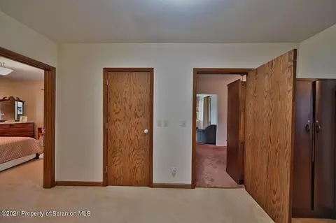 127 E Grace St, Old Forge, PA 18518 photo 27
