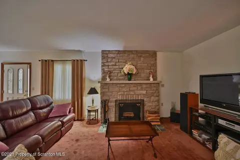 127 E Grace St, Old Forge, PA 18518 photo 15