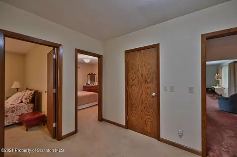 127 E Grace St, Old Forge, PA 18518 photo 28
