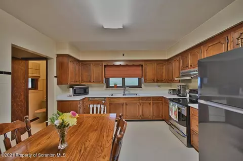 127 E Grace St, Old Forge, PA 18518 photo 22