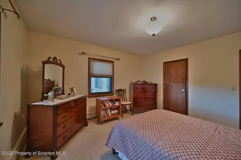 127 E Grace St, Old Forge, PA 18518 photo 46