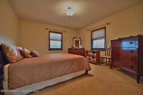 127 E Grace St, Old Forge, PA 18518 photo 44