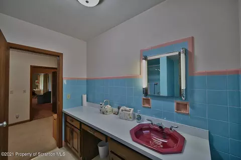 127 E Grace St, Old Forge, PA 18518 photo 41