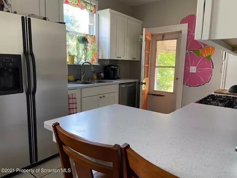 720 Willow St, Scranton, PA 18505 photo 3