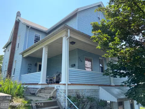 720 Willow St, Scranton, PA 18505 photo 1