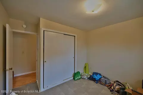 171 E Pine St, Dunmore, PA 18512 photo 16