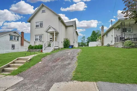 171 E Pine St, Dunmore, PA 18512 photo 37