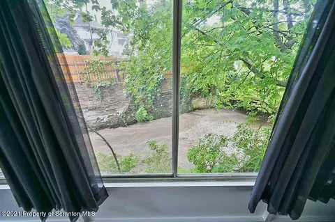 1026 S Webster Ave, Scranton, PA 18505 photo 30