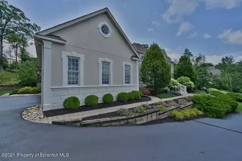 25 Kipling Dr, Moosic, PA 18507 photo 99