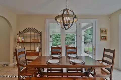 25 Kipling Dr, Moosic, PA 18507 photo 35
