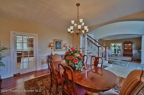 25 Kipling Dr, Moosic, PA 18507 photo 16
