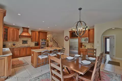 25 Kipling Dr, Moosic, PA 18507 photo 31