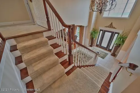 25 Kipling Dr, Moosic, PA 18507 photo 46