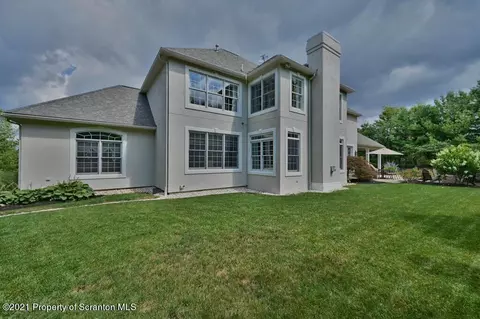 25 Kipling Dr, Moosic, PA 18507 photo 94