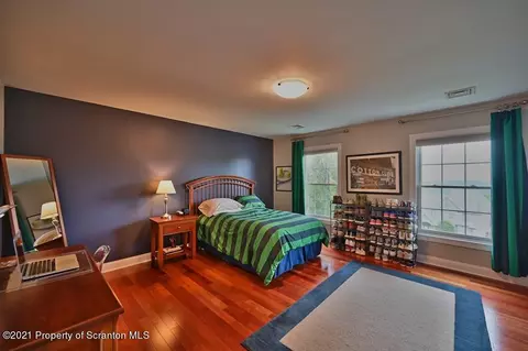25 Kipling Dr, Moosic, PA 18507 photo 56
