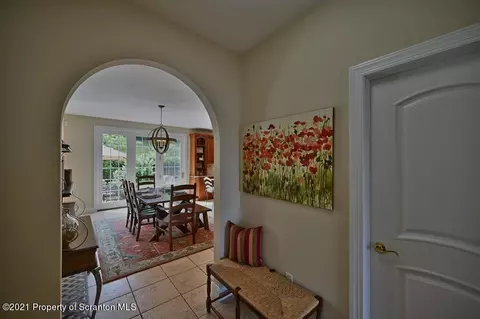 25 Kipling Dr, Moosic, PA 18507 photo 36