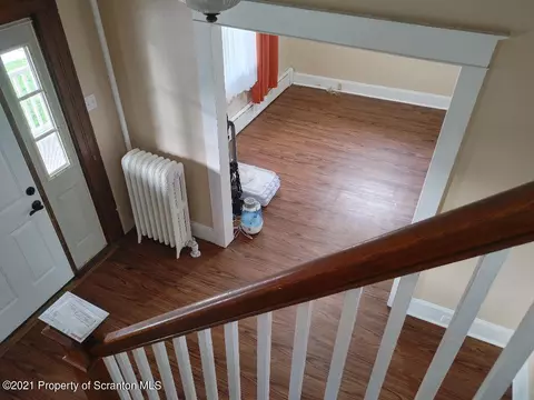704 Fallon St, Old Forge, PA 18518 photo 3