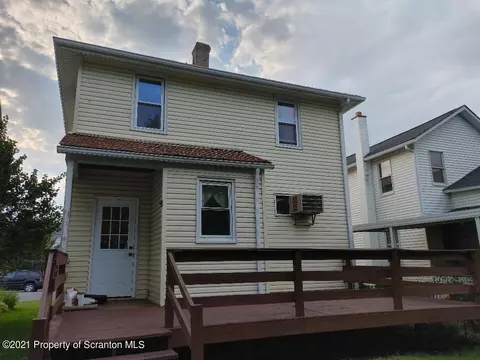 704 Fallon St, Old Forge, PA 18518 photo 2