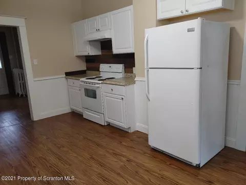 704 Fallon St, Old Forge, PA 18518 photo 6