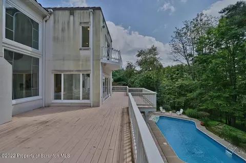 625 Lantern Hill Rd, Shavertown, PA 18708 photo 15
