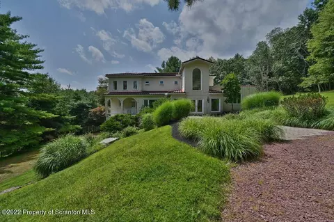 625 Lantern Hill Rd, Shavertown, PA 18708 photo 25